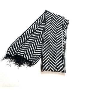 Womens Winter Thin Scarf Fringe Black and White Chevron 71in